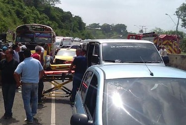 Colisión vehicular múltiple deja varios heridos en La Chorrera