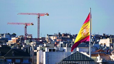 Unión Europea exige pago a bancos españoles