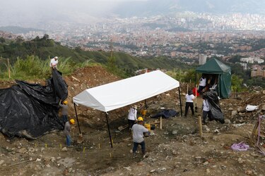 Hallazgo de osamentas en La Escombrera de Medellín es ‘derrota aplastante al negacionismo’