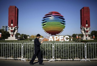 Beijing limpia su cielo para que Obama, Putin y líderes APEC no aspiren su esmog