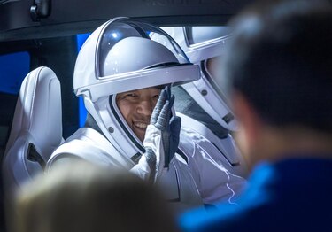 La Crew-7 de la NASA y SpaceX llega a la Estación Espacial y se acopla con éxito al puerto designado