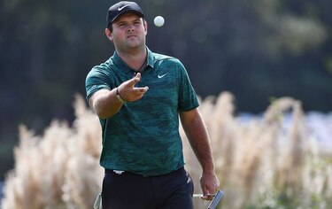 Patrick Reed lidera la primera jornada en Shanghái
