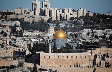 Trump posterga decisión sobre estatus de Jerusalén, el mundo musulmán advierte riesgos