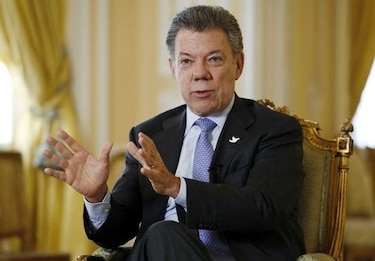 Santos envía cartas a bebés colombianos nacidos tras cese al fuego con FARC