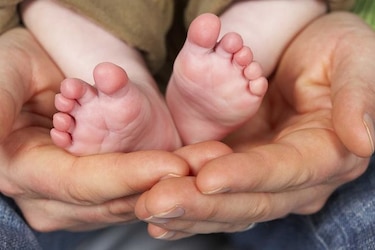 Promulgan ley que crea la licencia de paternidad