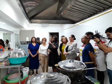 Meduca cancela en firme licitación de más de $50 millones para almuerzos escolares