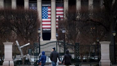 Estados Unidos:  reapertura de gobierno deja a contratistas a la deriva