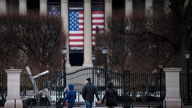 Estados Unidos: reapertura de gobierno deja a contratistas a la deriva