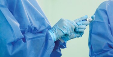 Minsa vacuna a 13 mil pacientes con enfermedades crónicas