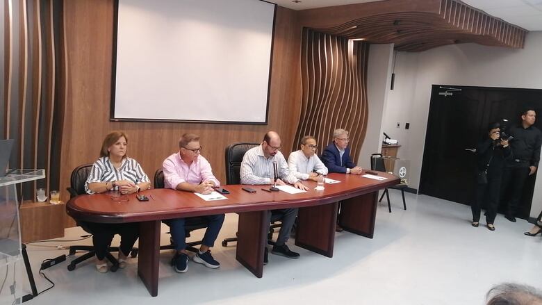 Capac pide solución a la paralización de obras de viviendas