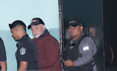 Testigo protegido señala a Chichi De Obarrio, secretario de Martinelli