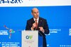 La austeridad del paso firme