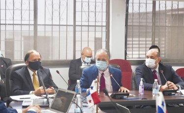 Aumentan a tres las demandas contra las reformas electorales