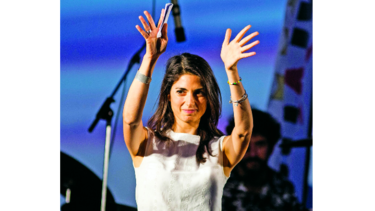 Triunfo de Raggi en Roma, revés para Renzi