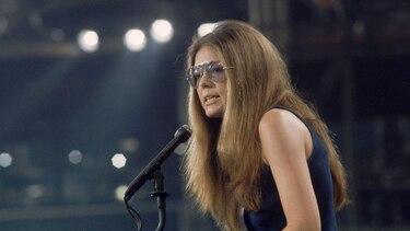 Muere a los 92 años Gloria Steinem, el ícono feminista de Estados Unidos que se infiltró en un club de Playboy para denunciar las duras condiciones de sus empleadas