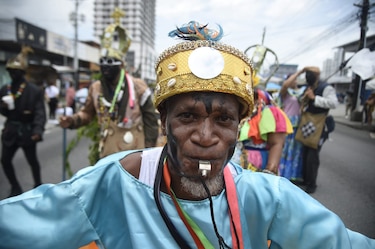Desfile de la etnia negra en Río Abajo: cultura y tradición en las calles