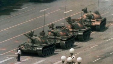 Murió el fotógrafo del 'hombre del tanque' en Tiananmen, Charlie Cole