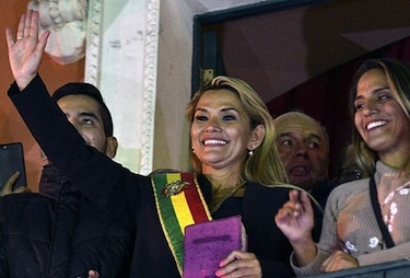 Tribunal Constitucional avala a Jeanine Añez como presidenta interina de Bolivia