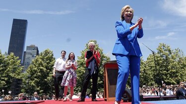 Hillary Clinton: 'Me presento por todos los estadounidenses'