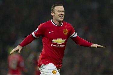 Manchester United golea al Hull y se ubica en puestos de Champions