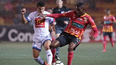 CD Universitario pierde ante el Herediano