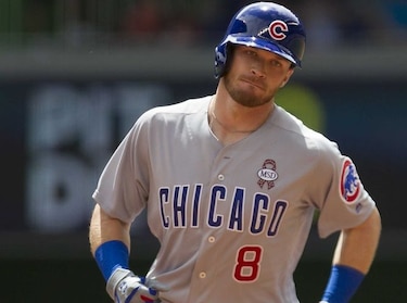 Happ pega jonrón al primer lanzamiento de la campaña, Cachorros ganan