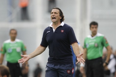 Pizzi dice que es un honor dirigir a selección chilena