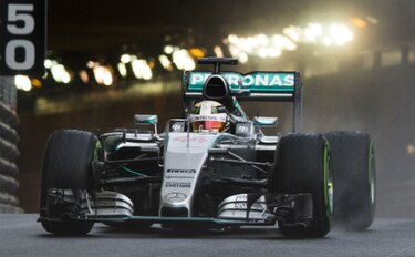 Hamilton logra el mejor tiempo en prácticas