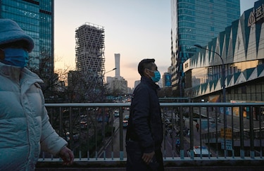 Inflación, Covid y conflictos: los mayores riesgos en 2022