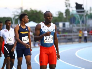 Alonso Edward avanza a la final con tiempo récord en Barranquilla