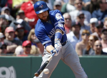 Azulejos vencen a Medias Rojas con bateo oportuno de Rusell Martin