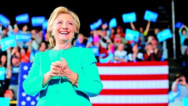 FBI mantiene decisión de no investigar a Clinton