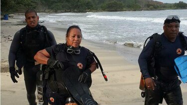 Cierran playa La Angosta por búsqueda de bañista