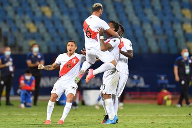 Perú vence por penales 4-3 a Paraguay y es el primer semifinalista de la Copa América-2021