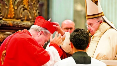 Lacunza, nuevo asesor del Papa
