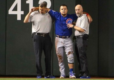 Video: Cachorros pierden a Kyle Schwarber por el resto de la campaña