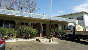 Alcaldía de Pesé muda sus oficinas por malas condiciones del Palacio Municipal