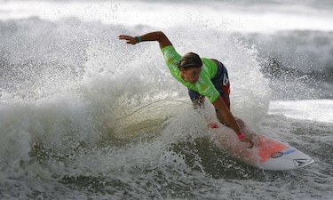 Los surfistas se quedan sin playa