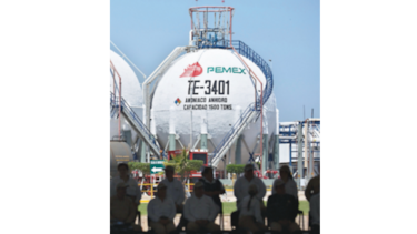 Recomiendan reducir superávit para apoyar a Pemex