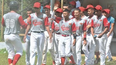 Coclé es el único invicto