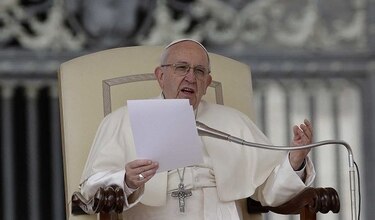 El papa Francisco alerta contra 'los cristianos falsos que están corruptos por dentro'