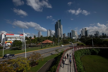 Economistas alertan sobre el riesgo de subregistro de gastos estatales