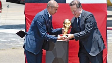 Varela no solo va al Mundial: la Cancillería aclara que el viaje incluye promoción de inversiones y cita con Putin