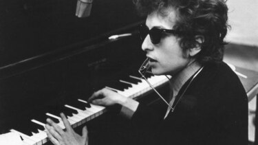 'Bob Dylan es maleducado y arrogante': miembro del comité del Nobel