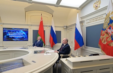 Rusia lanza misiles ‘balísticos y de crucero’ en ejercicios militares