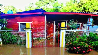 Reportan 3 mil 520 personas afectadas por fuertes lluvias