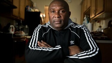 Un hombre es detenido 82 días en Estados Unidos por ingresar miel de Jamaica