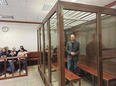 Condenan a 25 años de cárcel por traición al opositor ruso Kara-Murzá