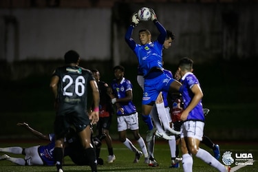 Tauro elimina al Sporting en penales y se mete en semifinales