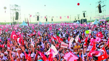 Miles participan en ‘Marcha por la justicia’